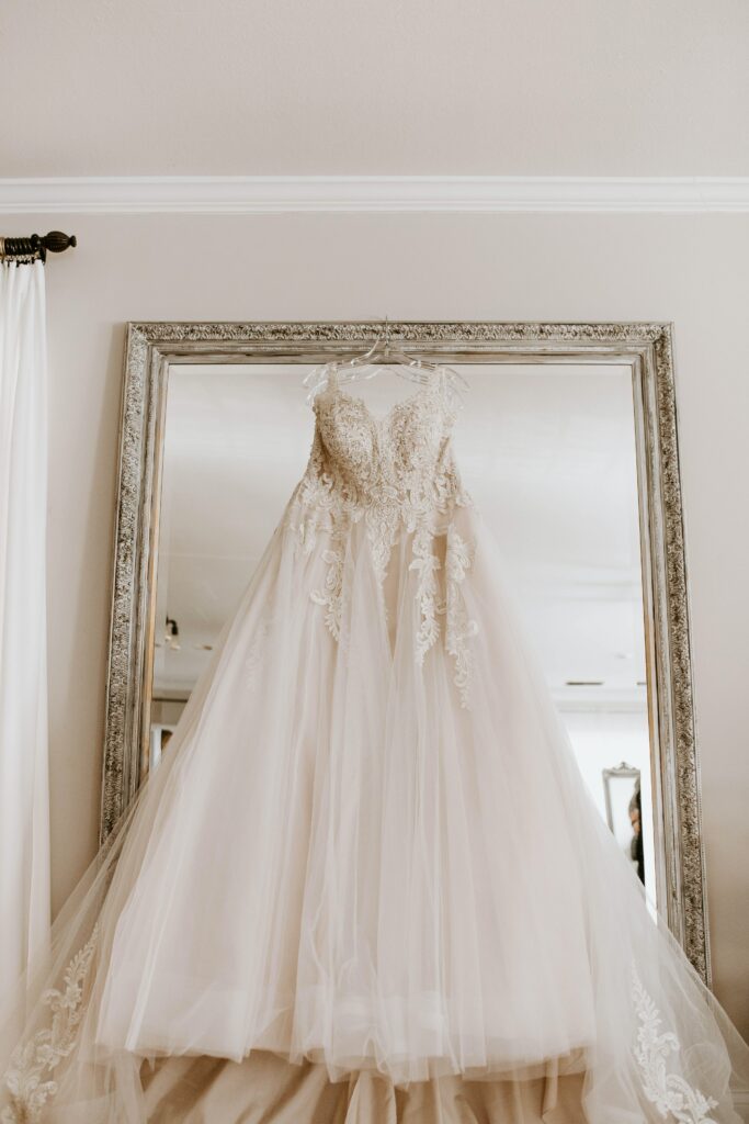 Brautkleid mit Spitze und Tüll_Sachsen